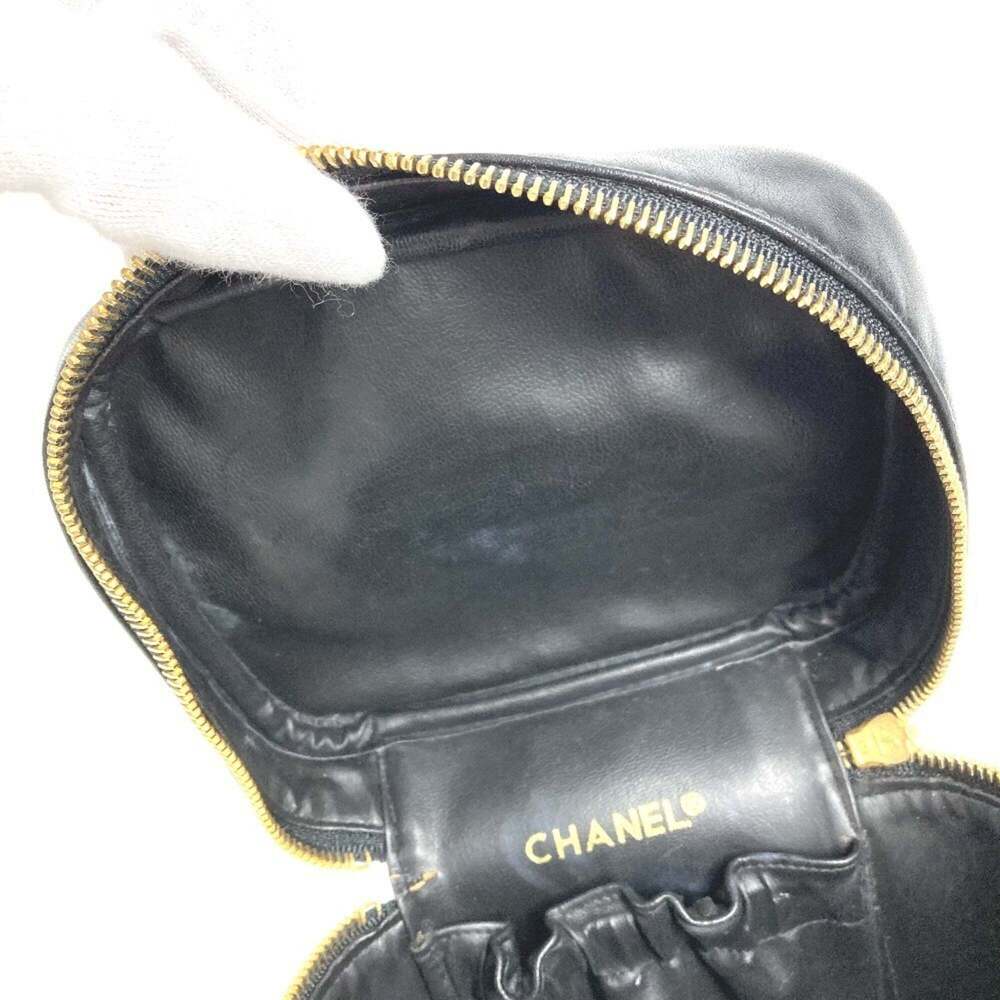 CHANEL Black Leather Logo Pouch - Picture 15 of 16